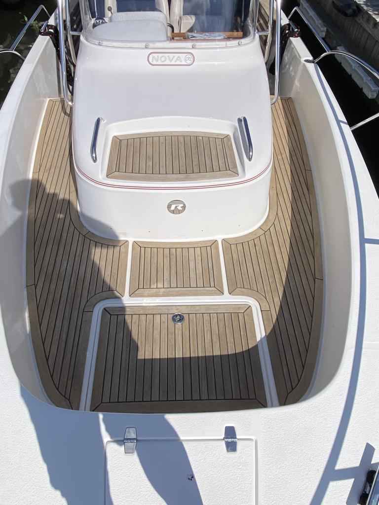 Motorboot Nimbus 230 R