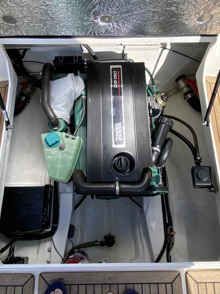 Motorboot Nimbus 230 R