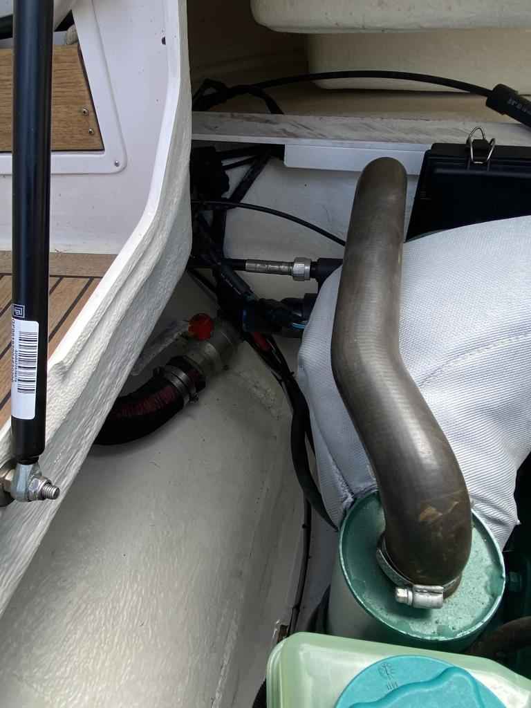Motorboot Nimbus 230 R