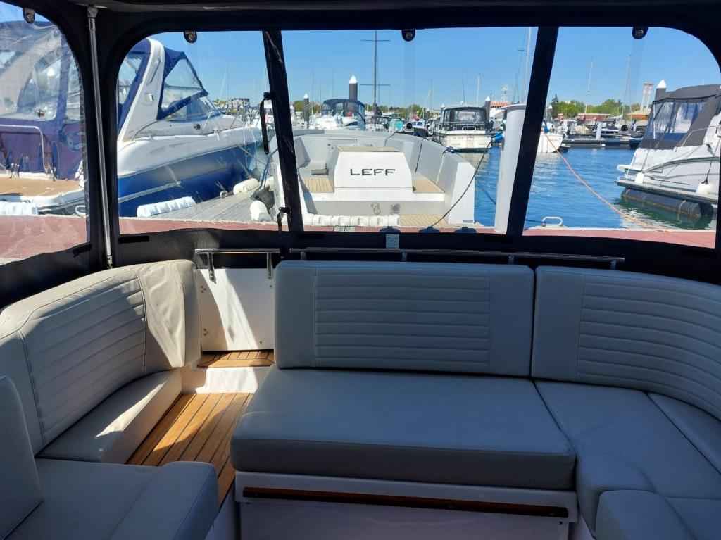 Motorboot Aquador 25 HT