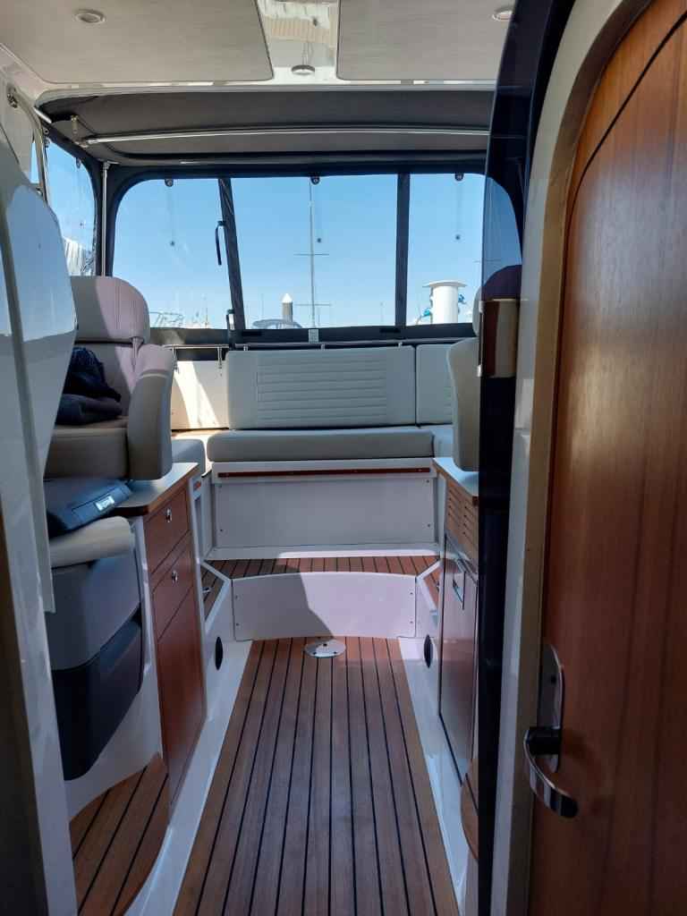 Motorboot Aquador 25 HT