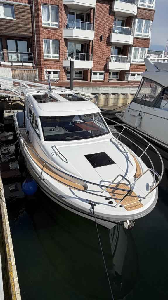 Motorboot Nimbus 305 Coupe