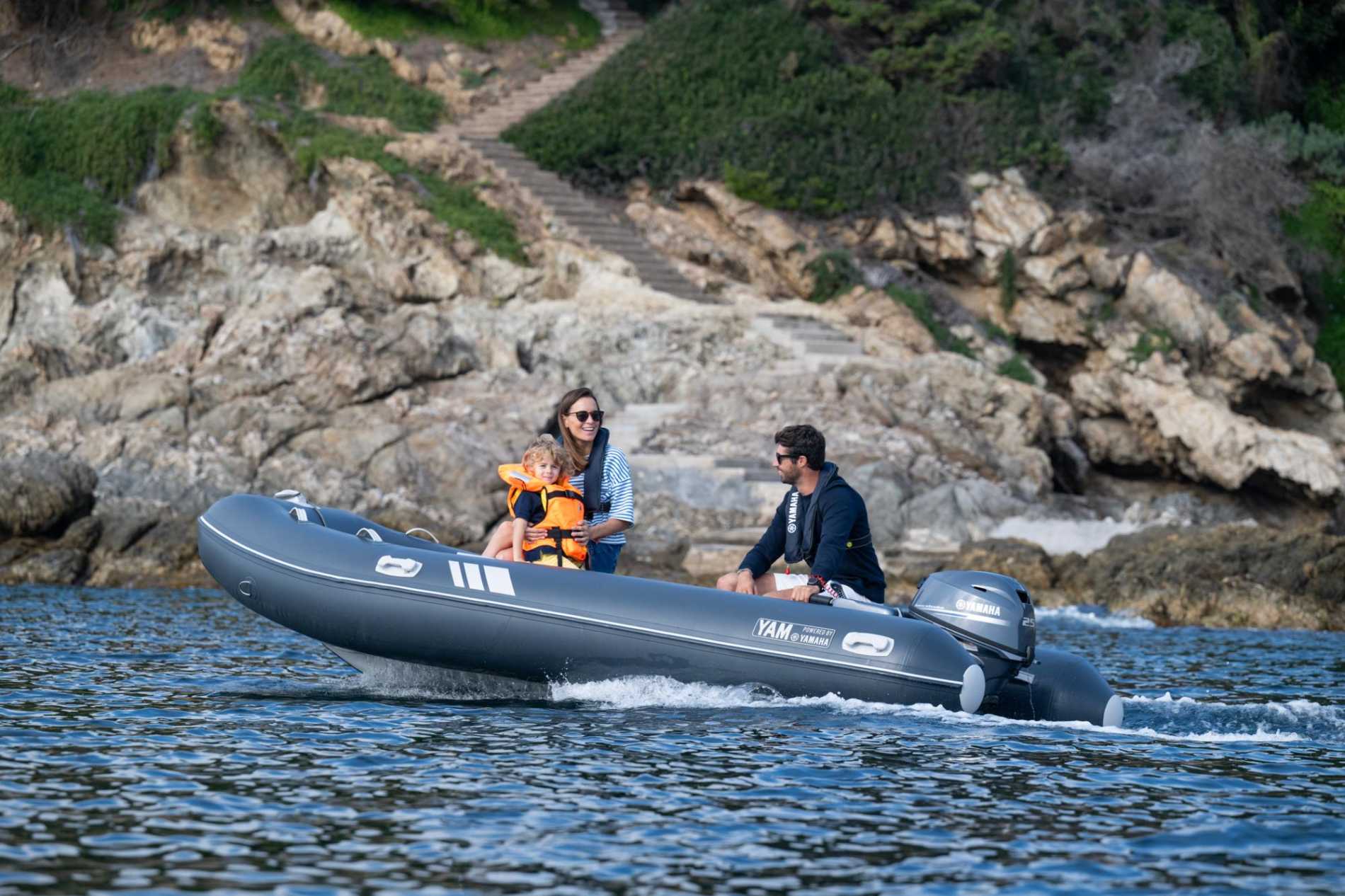 Yamaha YAM 380 S Sport L 3.80 m B 1.70 m bis 25 PS