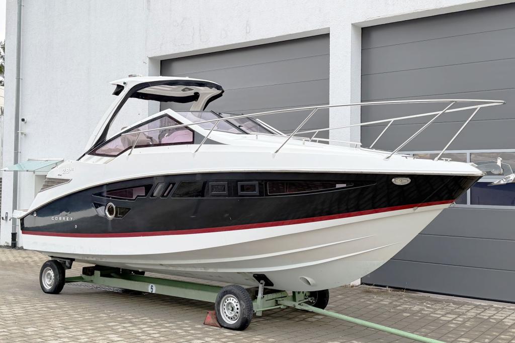 Motorboot Cobrey 28 SC mit Bodenseezulassung