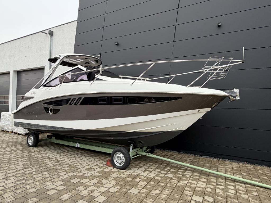 Motorboot Cobrey 28 SC