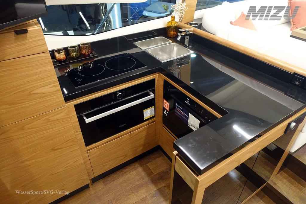 Motorboot Cobrey 50 FLY mit Bodenseezulassung