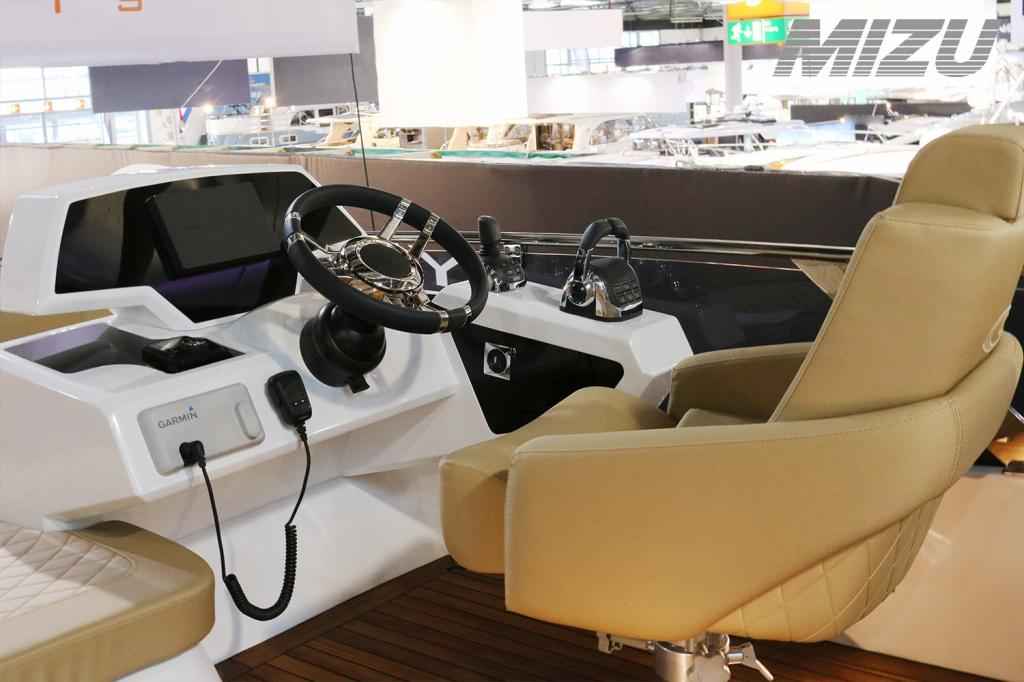 Motorboot Cobrey 50 FLY mit Bodenseezulassung