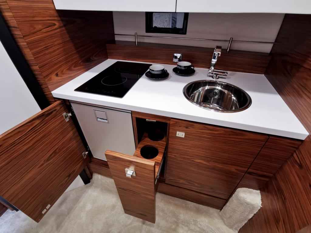 Motorboot Cobrey 33 SC mit Bodenseezulassung