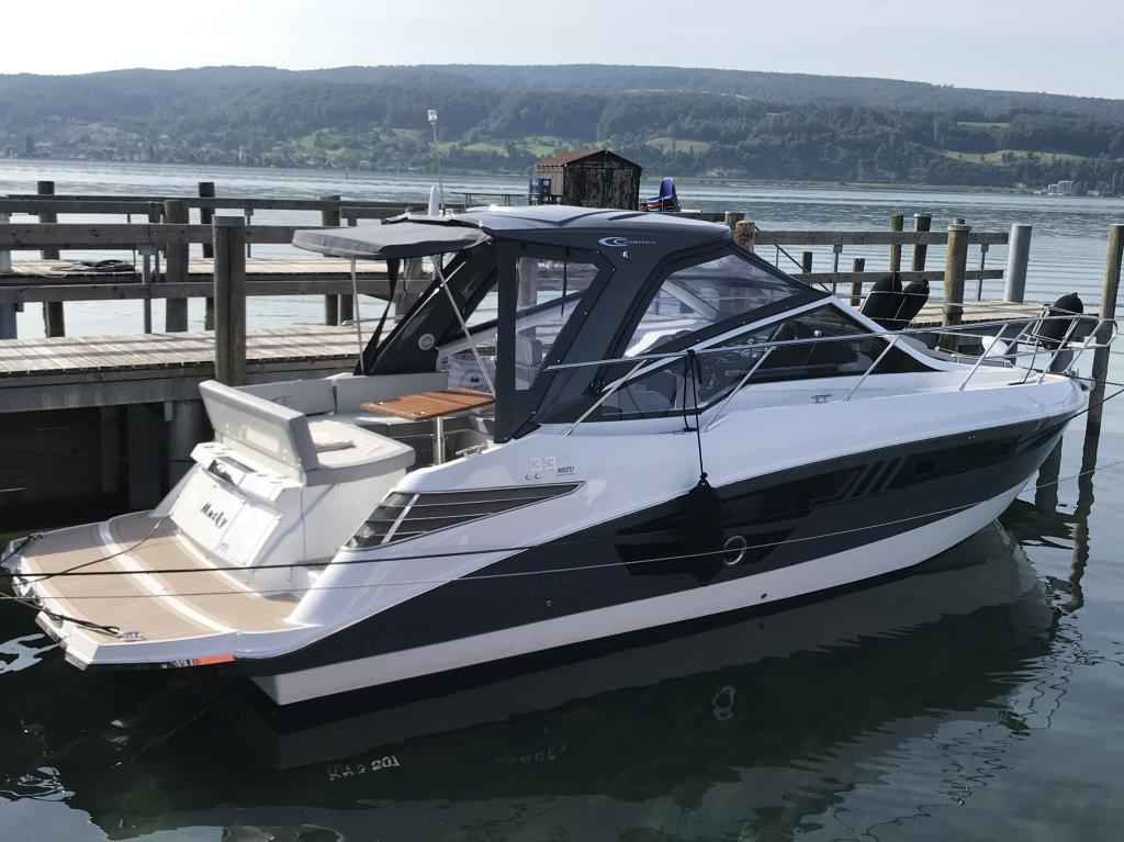 Motorboot Cobrey 33 SC mit Bodenseezulassung