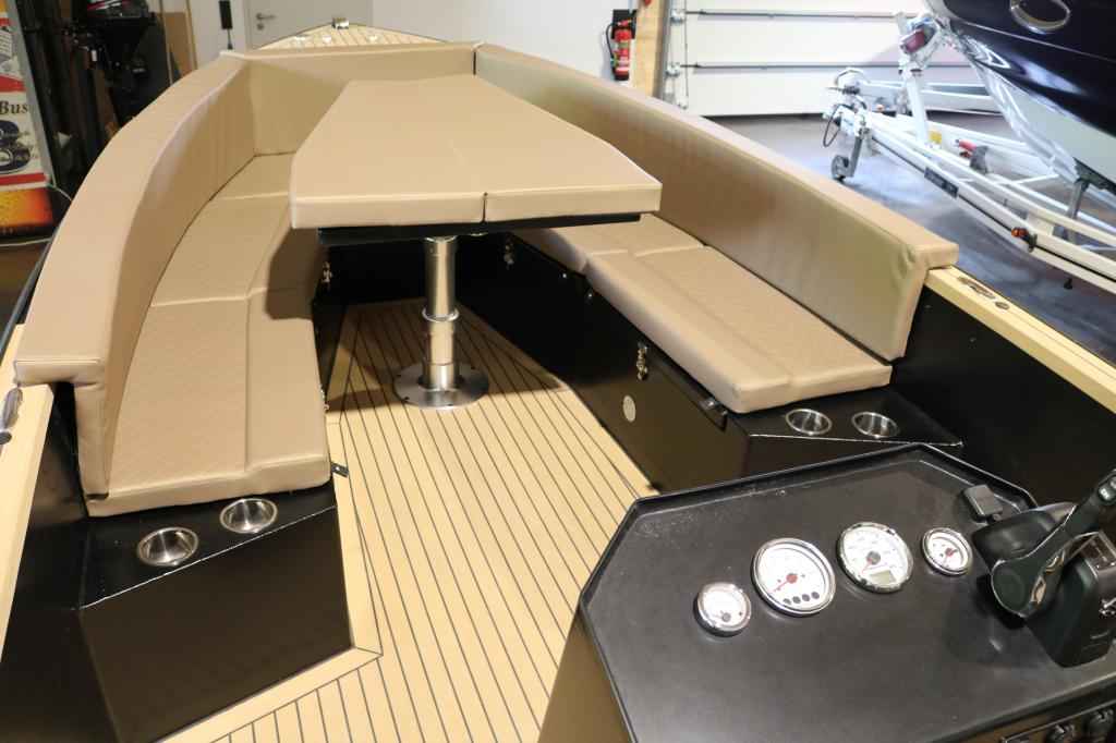 Motorboot Futuro ZX 20, Motor auf Anfrage