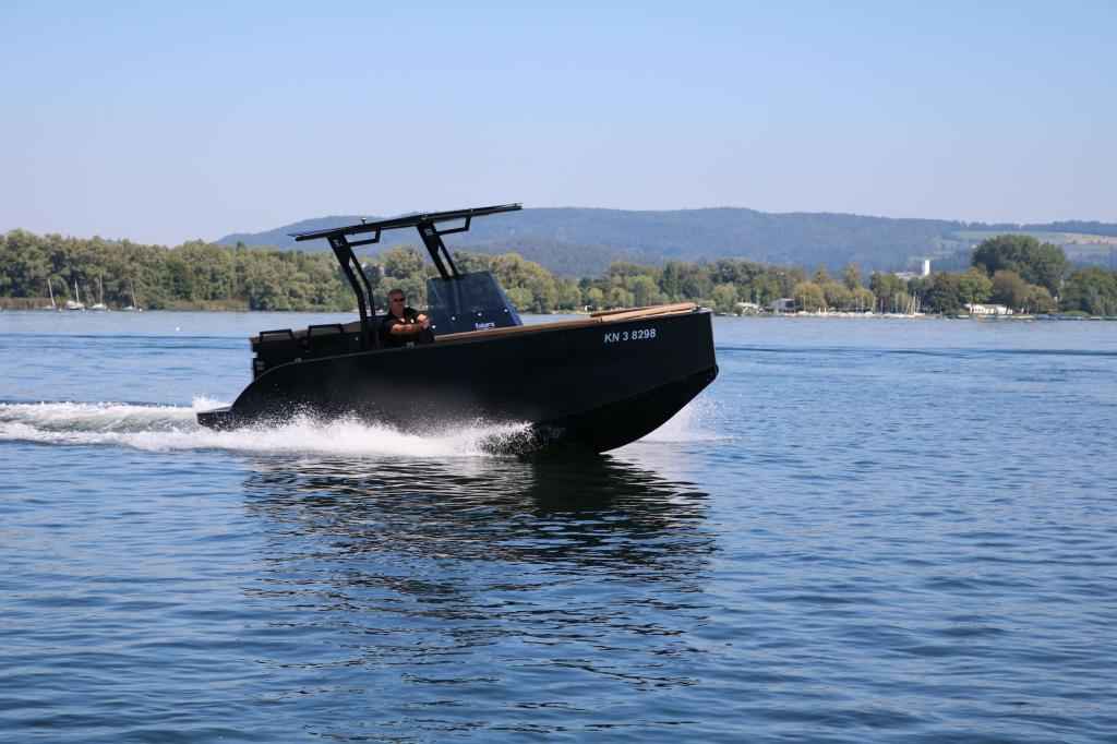 Motorboot Futuro ZX 25 Innenborder mit Bodenseezulassung