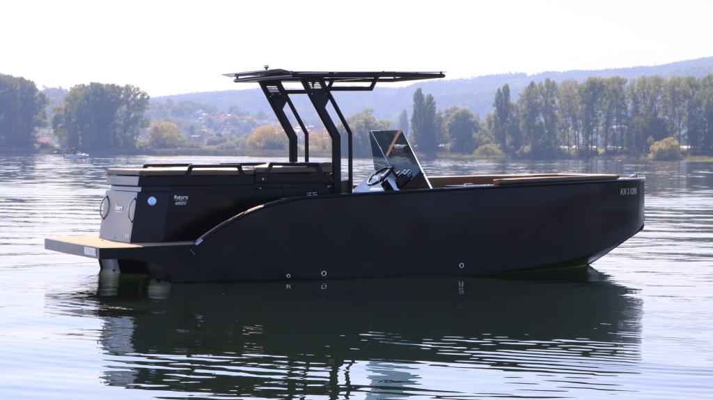 Motorboot Futuro ZX 25 Innenborder mit Bodenseezulassung