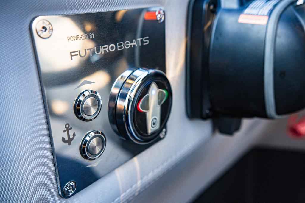 Motorboot Futuro RX30 mit Bodenseezulassung