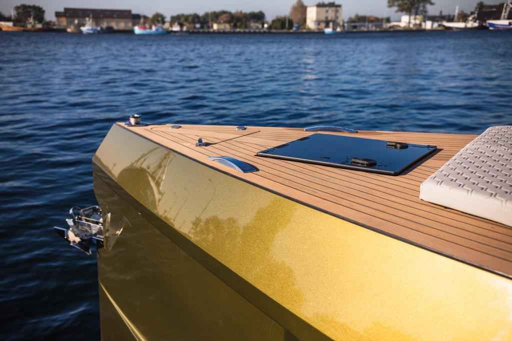 Motorboot Futuro RX30 mit Bodenseezulassung