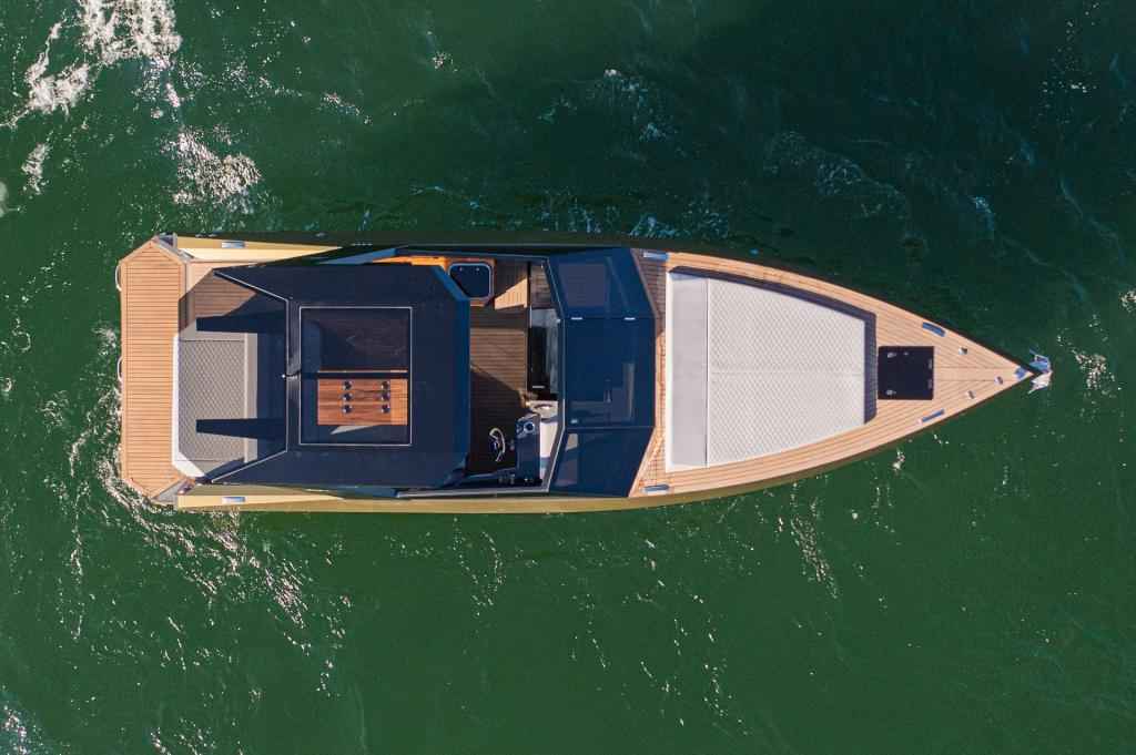 Motorboot Futuro RX30 mit Bodenseezulassung