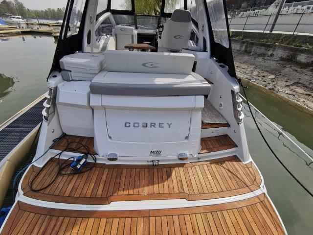 Motorboot Cobrey 28 SC/SCL mit Bodenseezulassung 300 PS