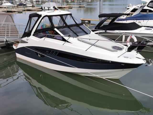 Motorboot Cobrey 28 SC/SCL mit Bodenseezulassung 300 PS