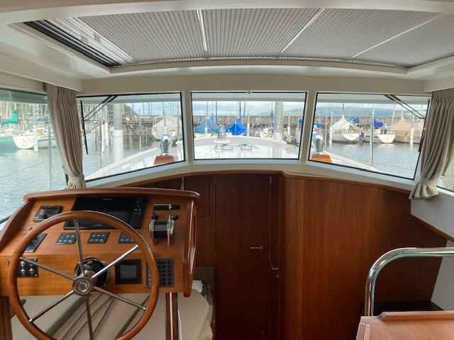 Motorboot Serious Yachts Gently 40 Lausanne