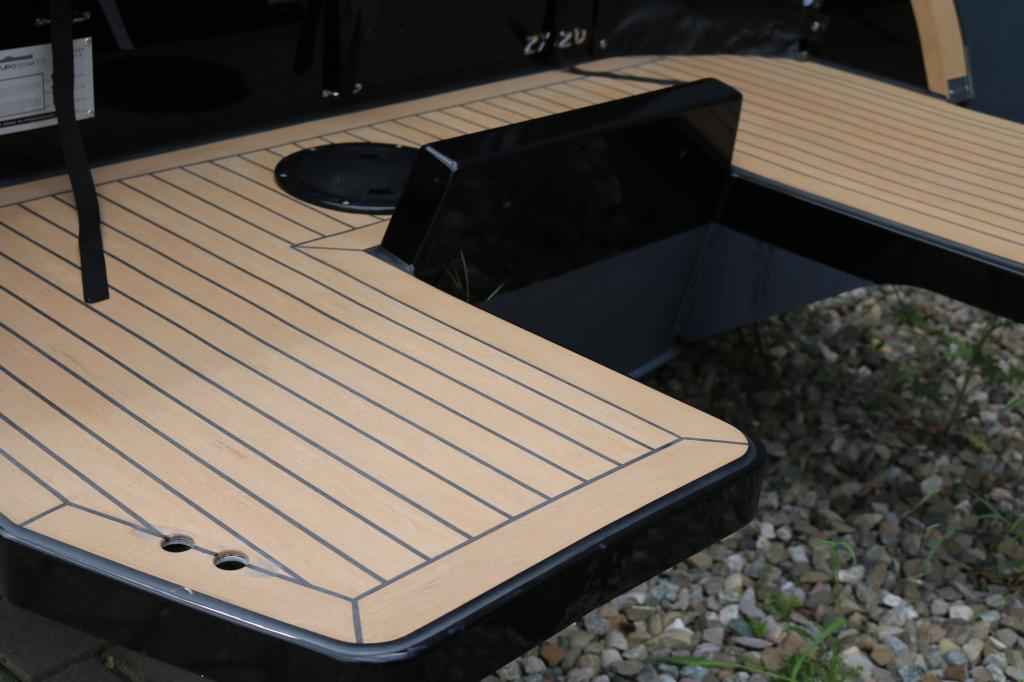 Motorboot Futuro ZX20 mit Bodenseezulassung, 80 PS