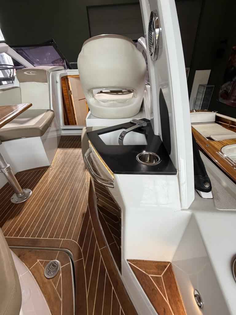 Motorboot Cobrey 28 SC mit Bodenseezulassung