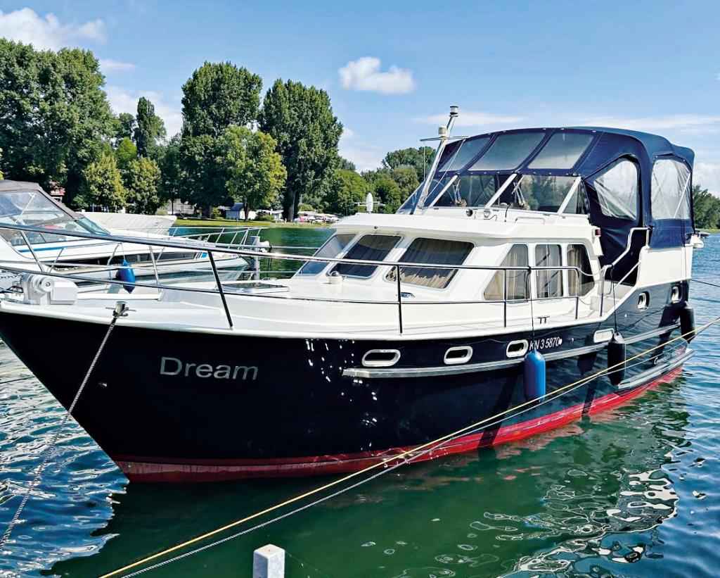 Motorboot Visscher Concordia 105 A mit Bodenseezulassung