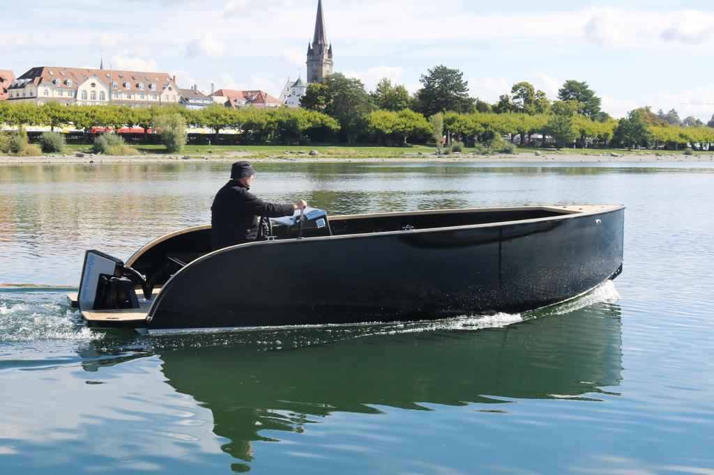 Motorboot Futuro ZX20 E mit Elektroantrieb