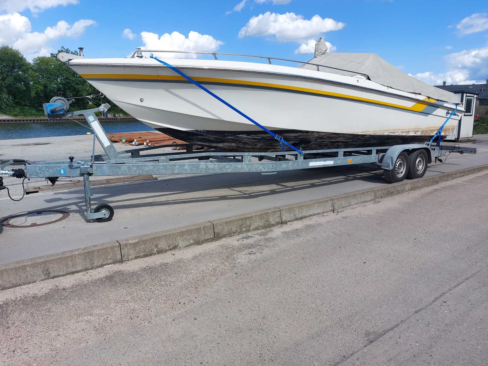 Motorboot C&B Nautica Torin Italia AKIS 27Z