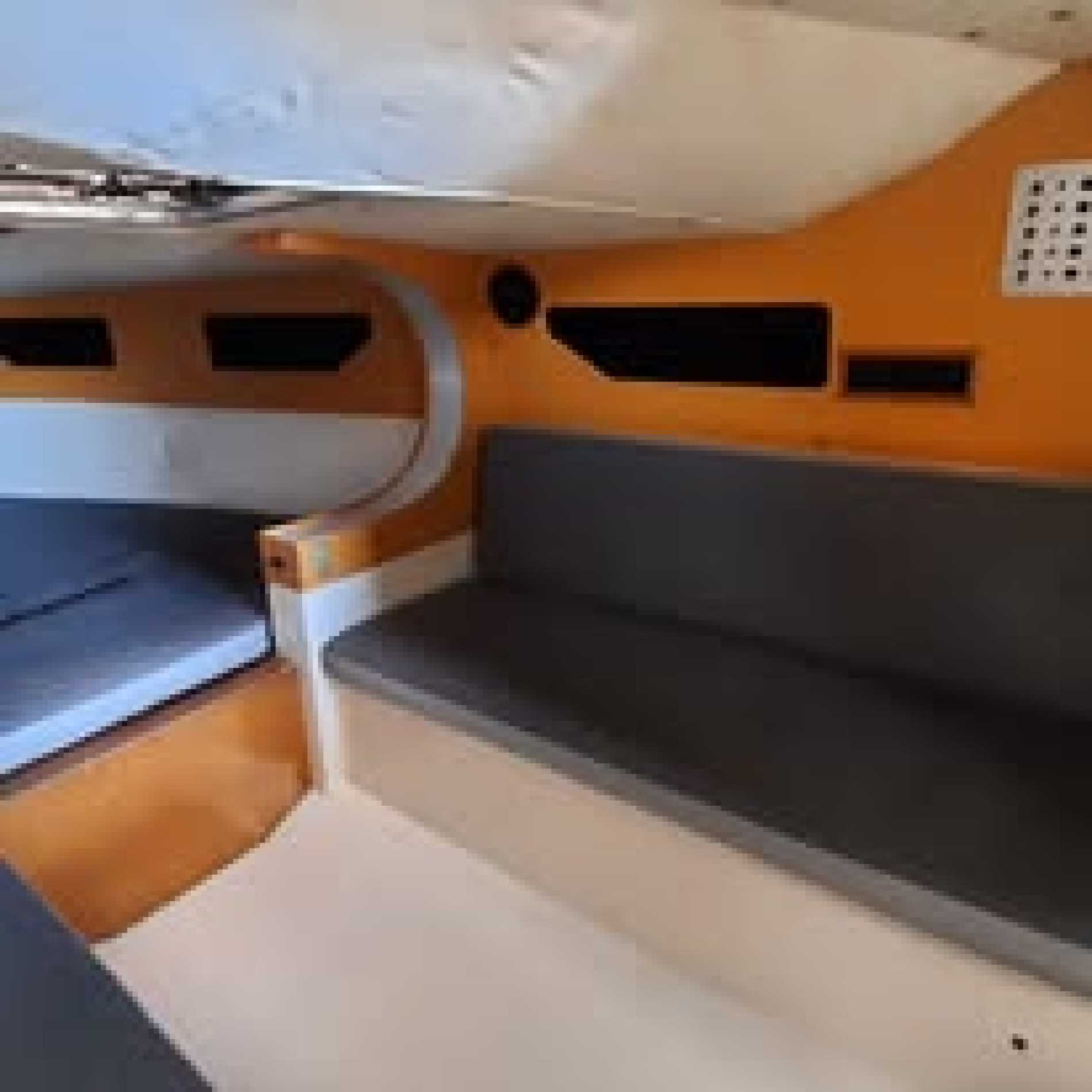 Motorboot C&B Nautica Torin Italia AKIS 27Z