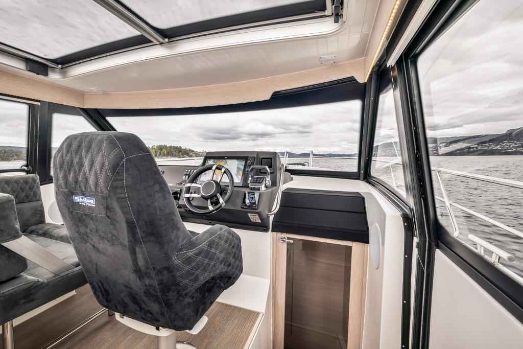 Motorboot Viknes S35 Fly