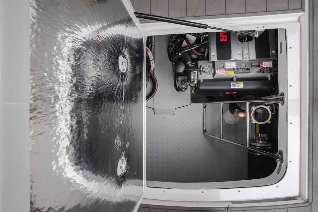 Motorboot Viknes S35 Fly