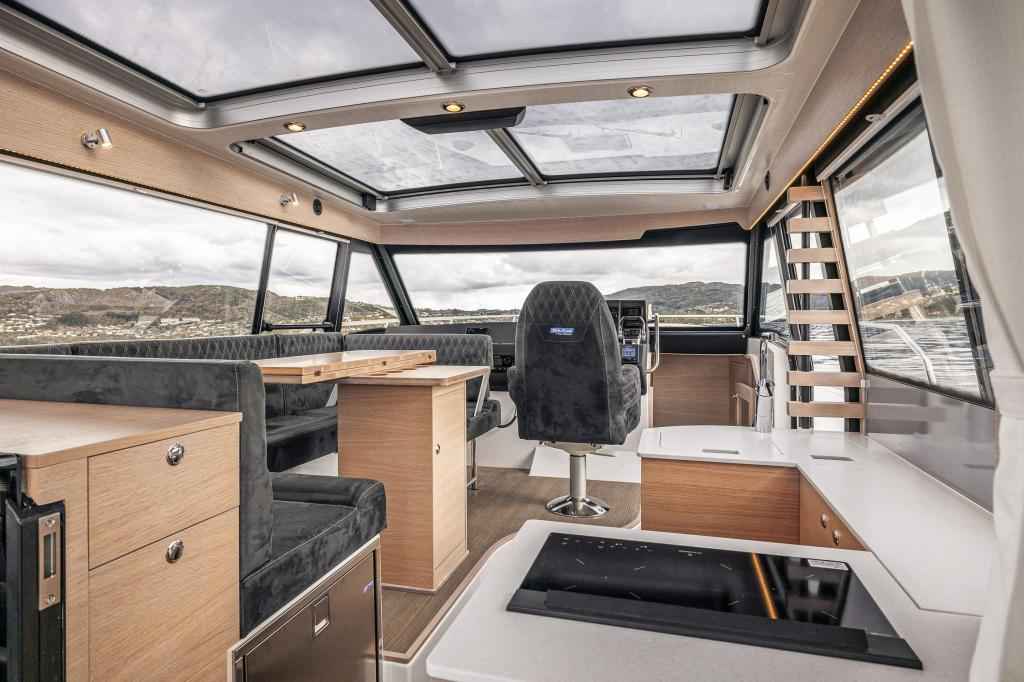 Motorboot Viknes S35 Fly