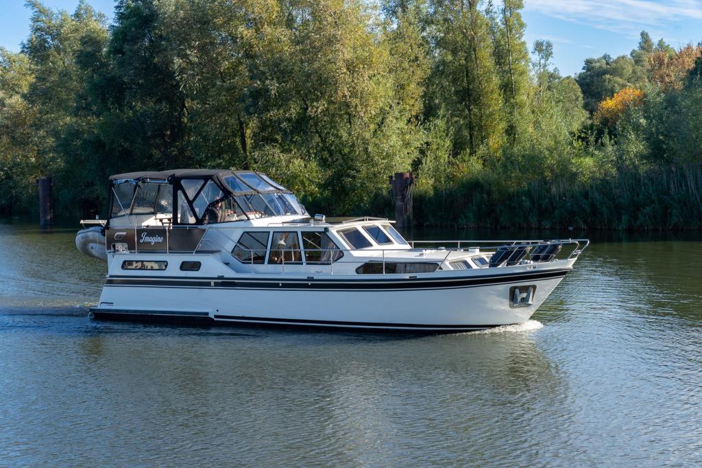 Motorboot Smelne Kruiser 1240