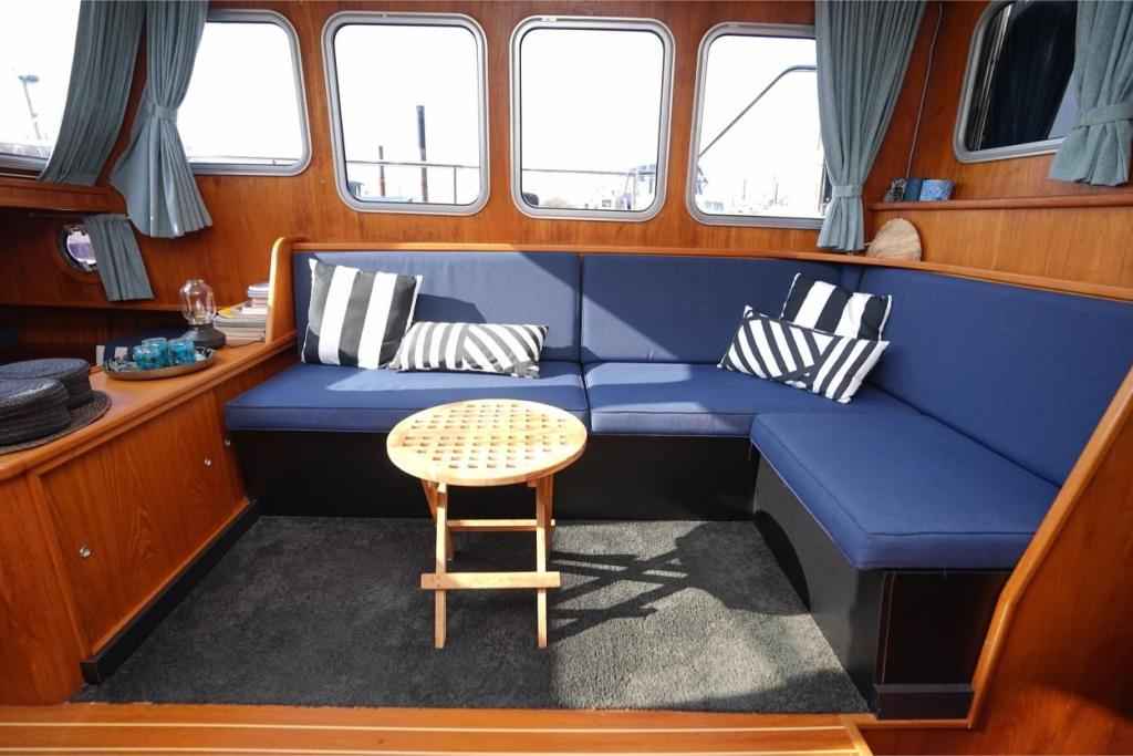 Motorboot Vripack 1150