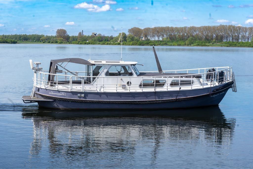 Motorboot keine Angabe Motorkotter 950