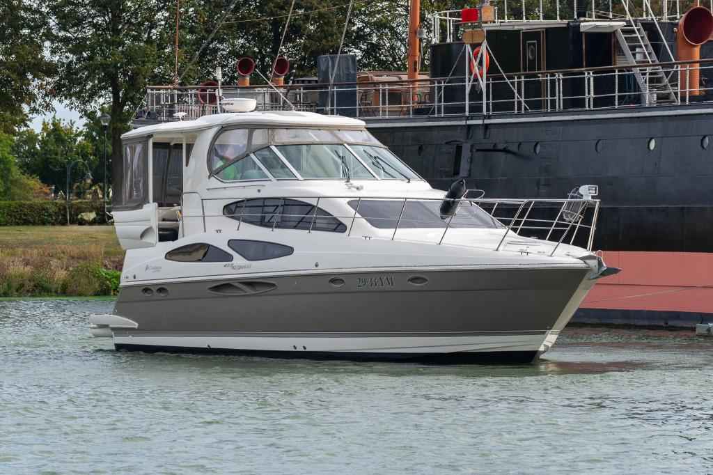 Motorboot Cruisers 415
