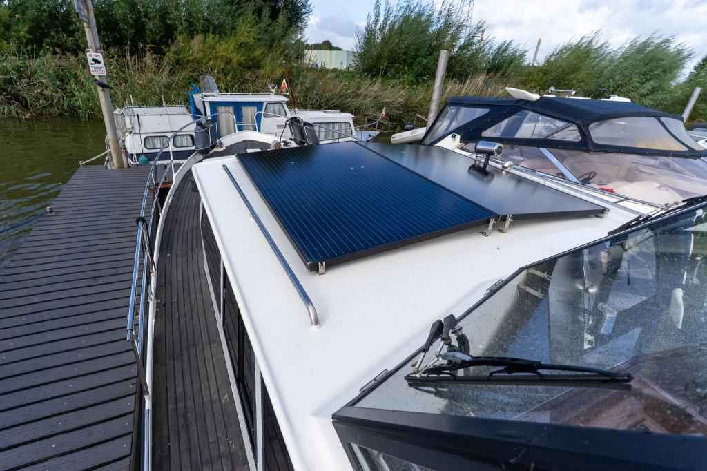Motorboot Smelne Kruiser 1240