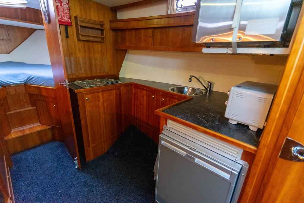 Motorboot van der Heijden 1100
