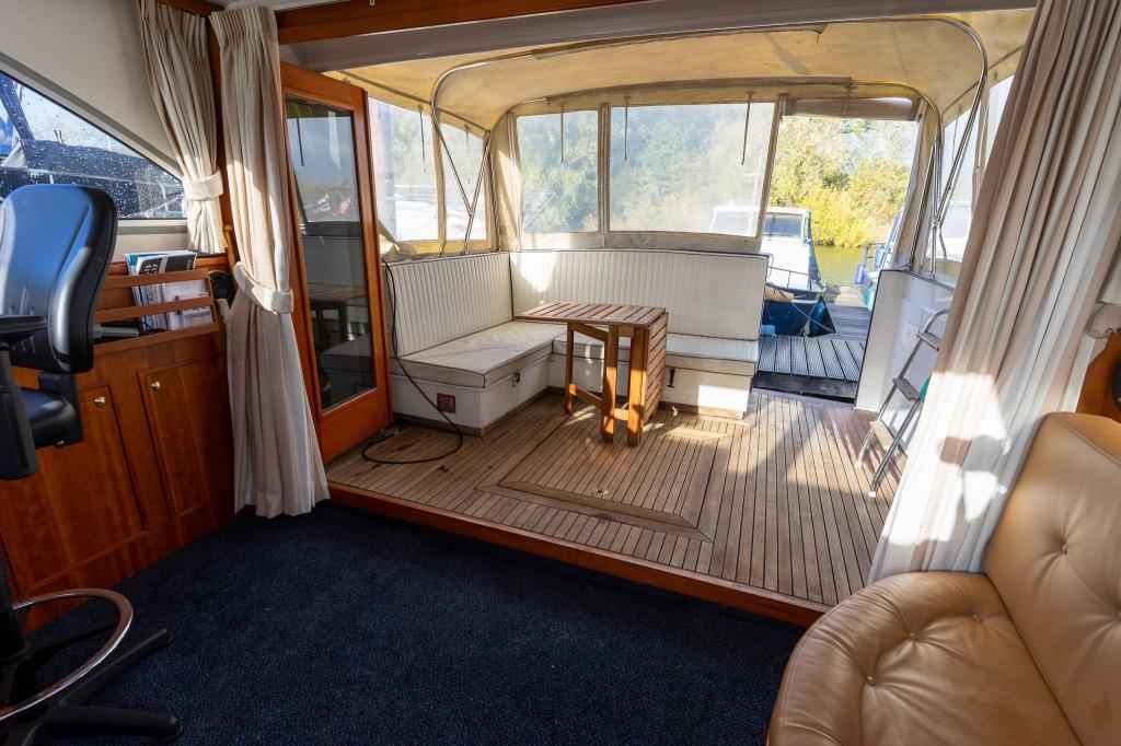 Motorboot van der Heijden 1100
