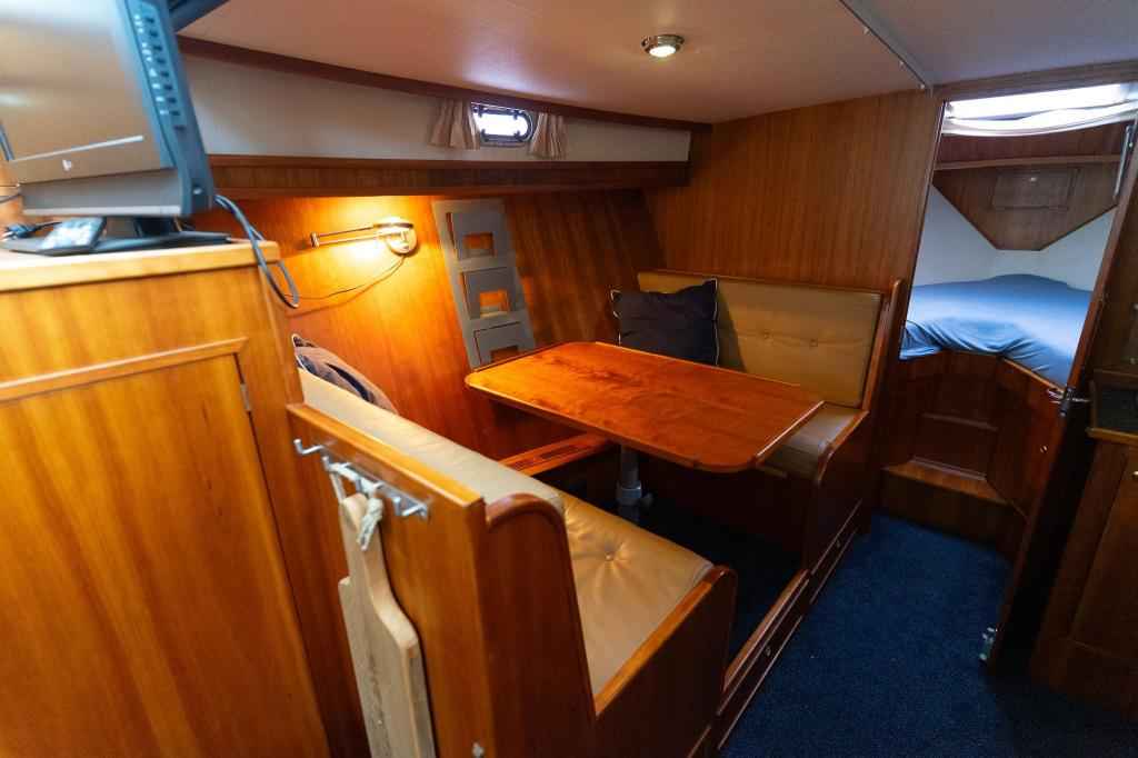 Motorboot van der Heijden 1100