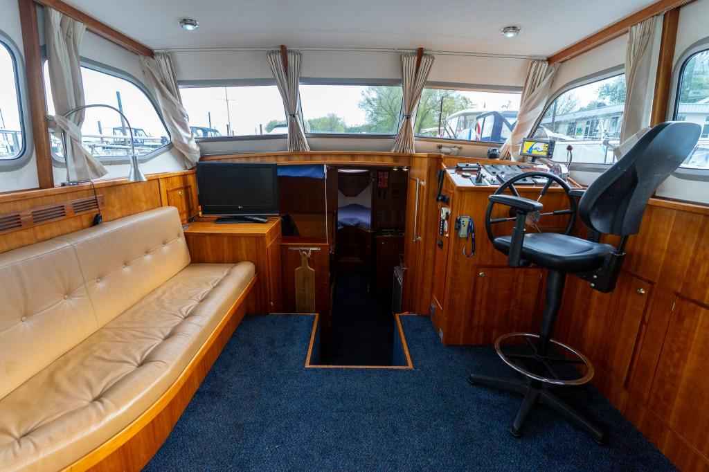 Motorboot van der Heijden 1100