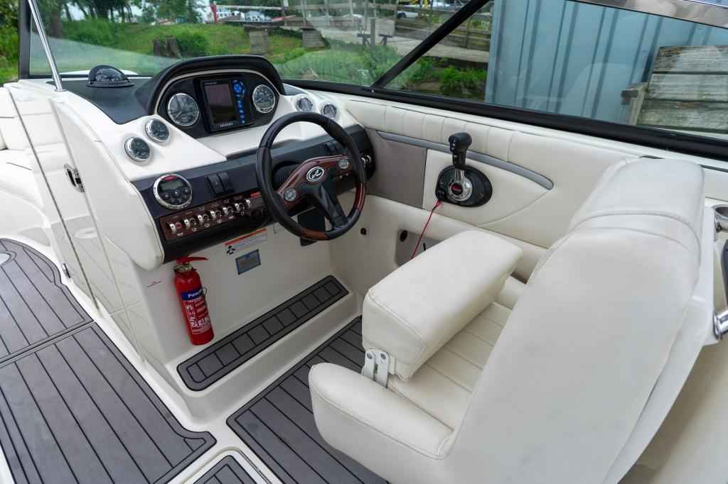 Motorboot Sea Ray 270 slx