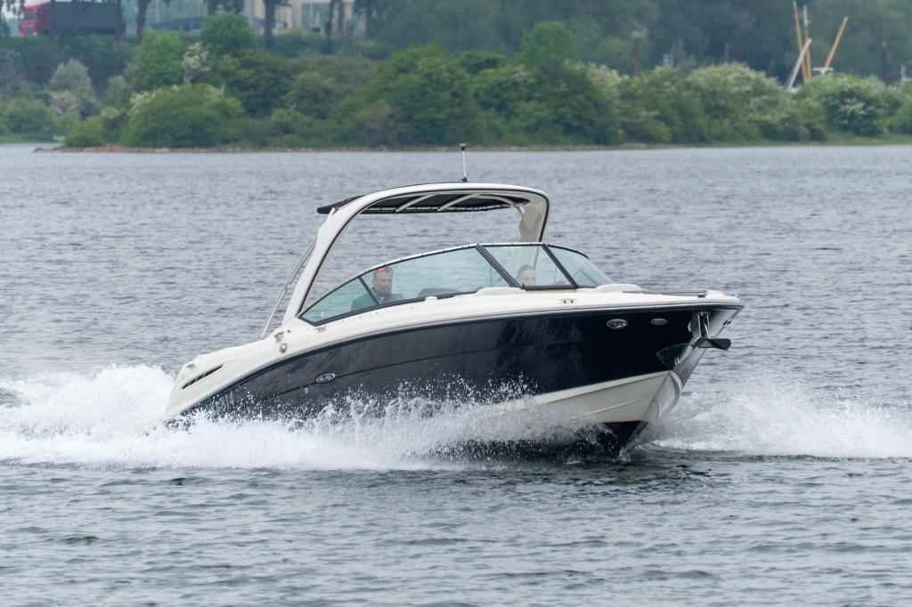 Motorboot Sea Ray 270 slx