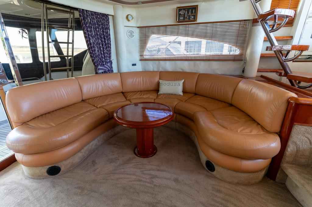 Motorboot Fairline 55 Squadron