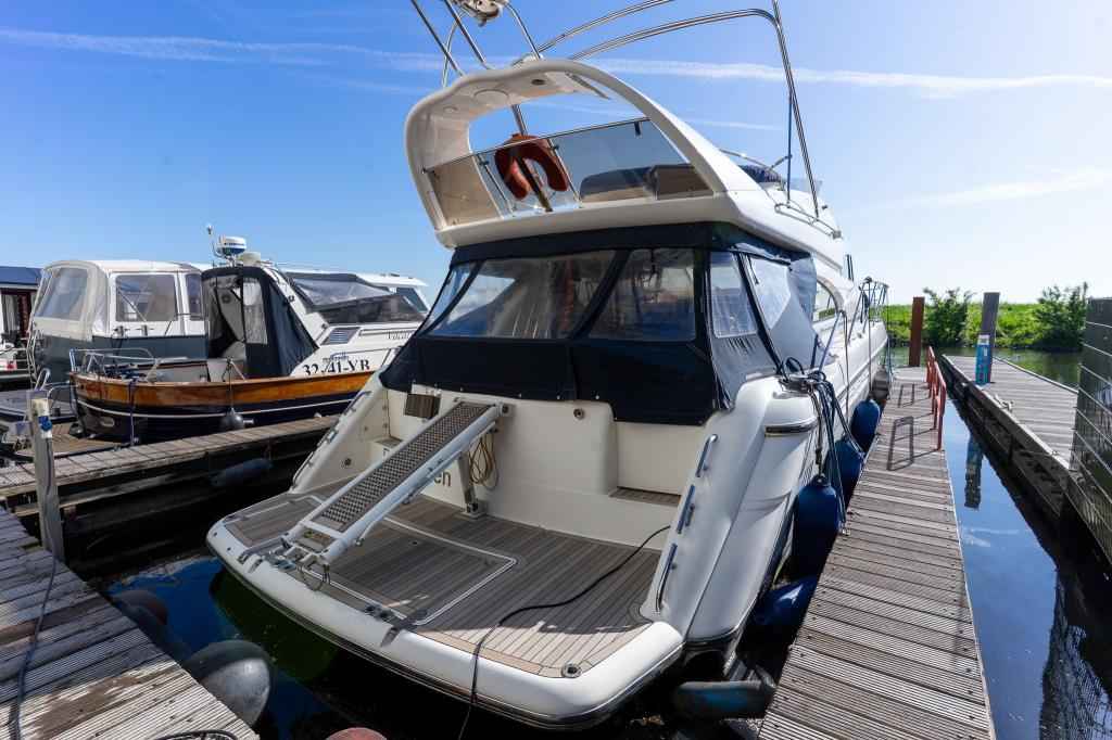 Motorboot Fairline 55 Squadron