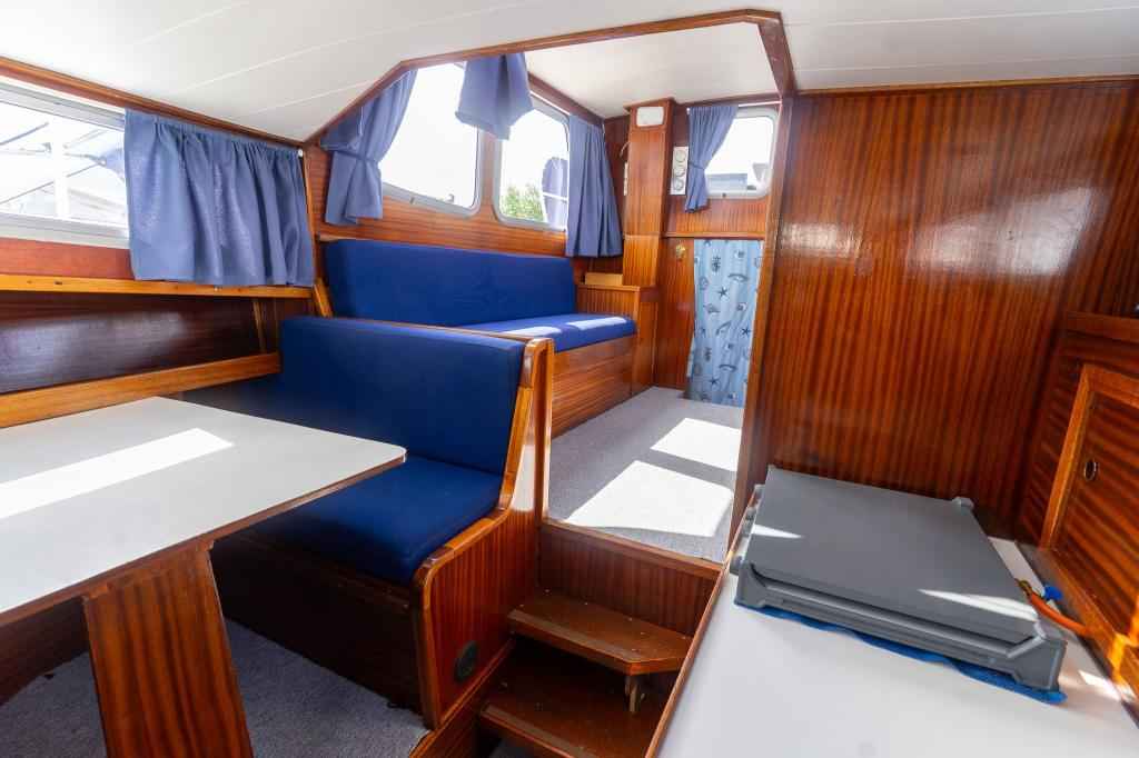 Motorboot Tak Kruiser 900