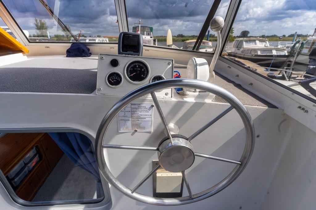Motorboot Tak Kruiser 900