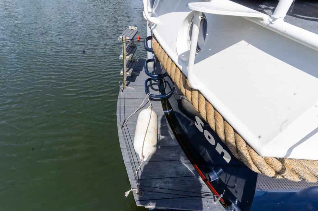 Motorboot Tak Kruiser 900