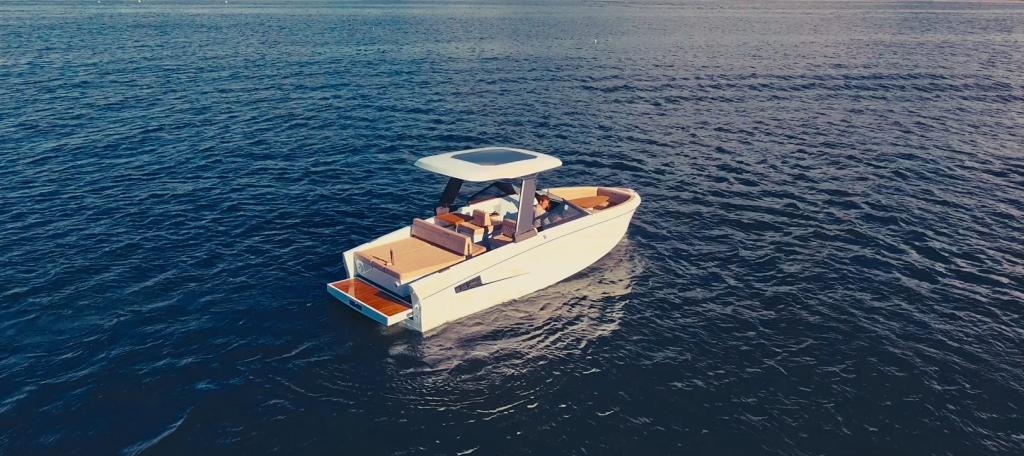 Motorboot Ganz Boats Ovation 7X Open