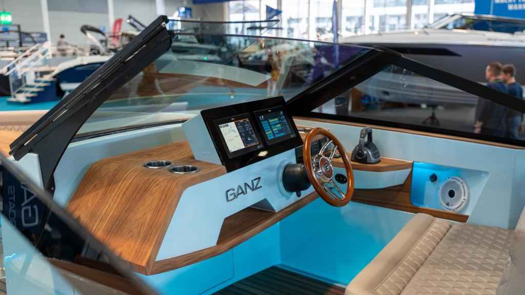 Motorboot Ganz Boats Ovation 7X Cruiser