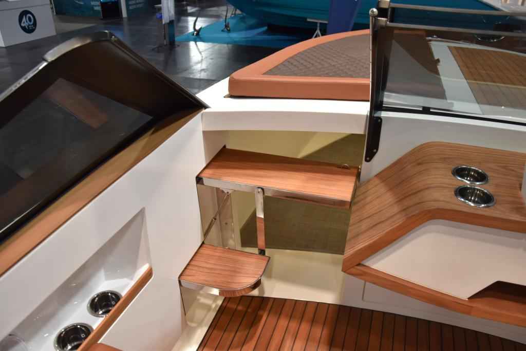 Motorboot Ganz Boats Ovation 7X Cruiser